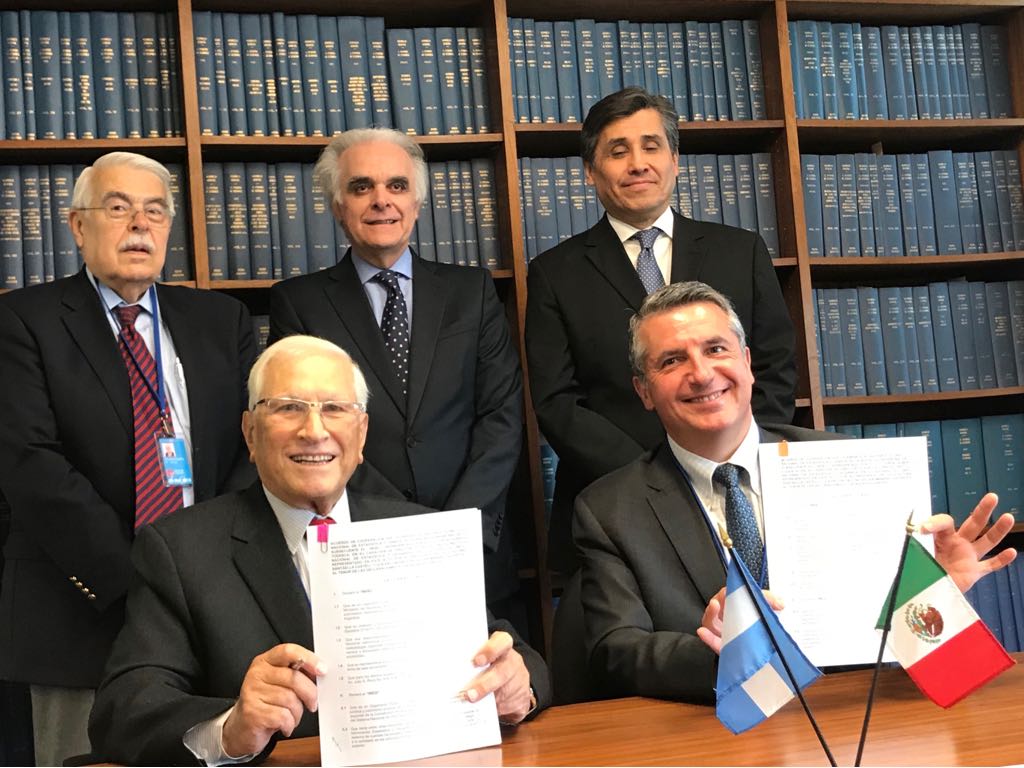 5/3/18. El INDEC firmó un convenio de cooperación con el Instituto Nacional de Estadística y Geografía de México (INEGI), en la ciudad de Nueva York.