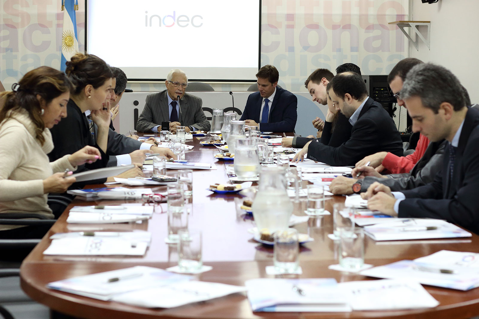 26/7/17. Reunión informativa del INDEC con representantes de Embajadas.