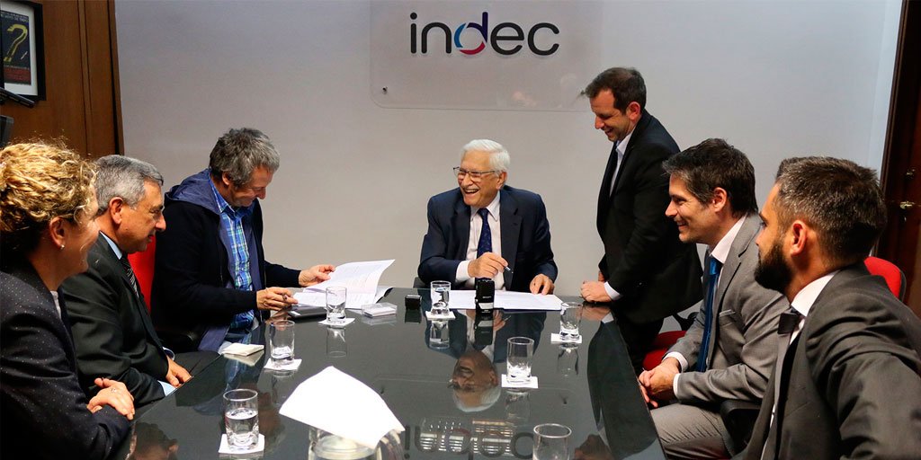 6/10/17. El INDEC firmó un convenio con la Imprenta del Congreso de la Nación.